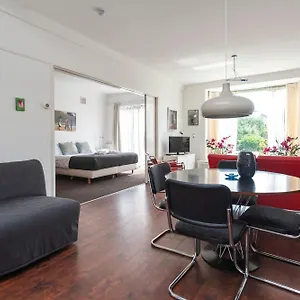 Apartment De Drie Tulpen