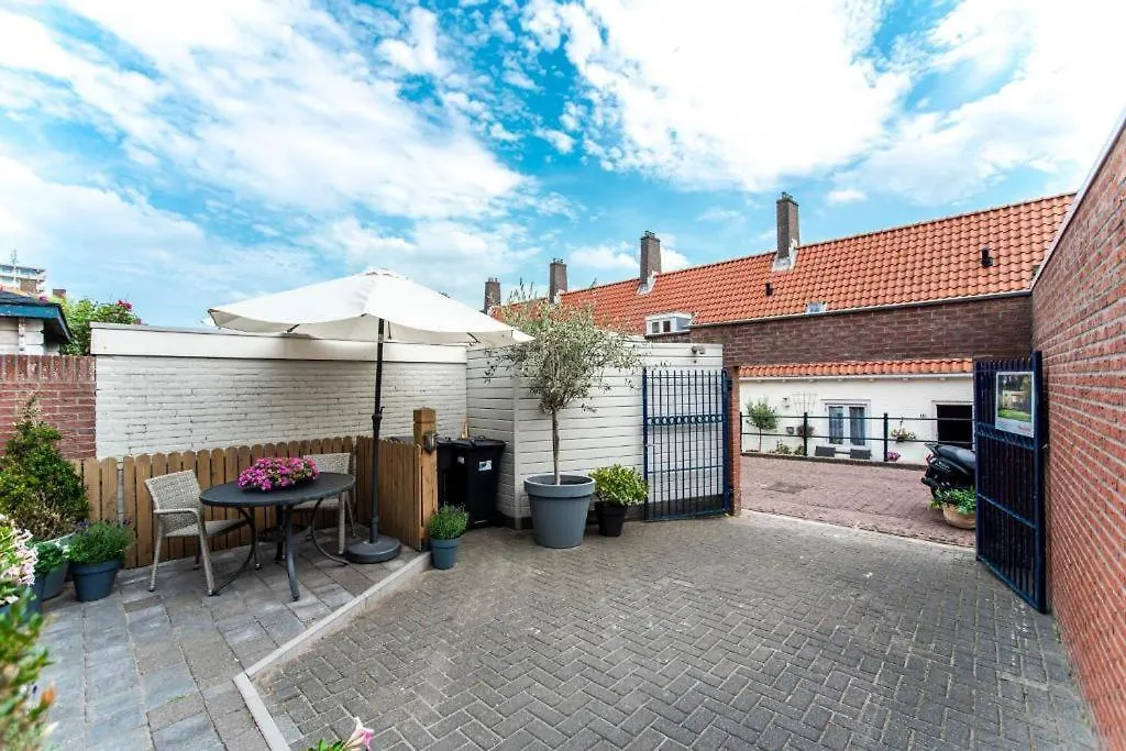 Apartment Oasis Studio- Free Parking Zandvoort Niederlande